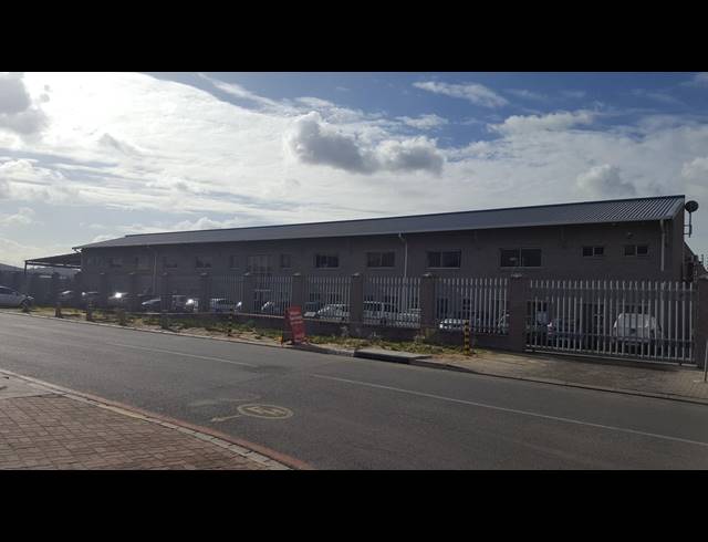 3,290M² FACTORY SOLD IN STIKLAND